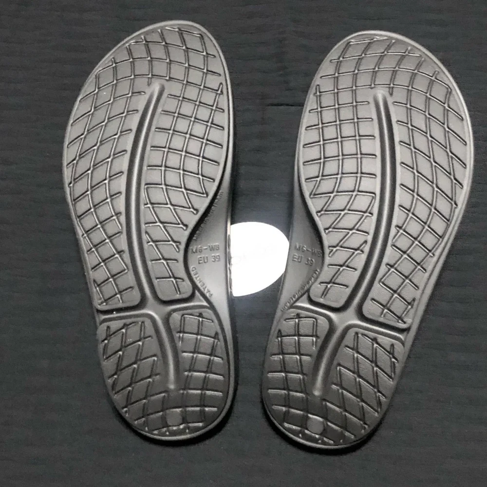 Oofos Unisex OOahh Sport Recovery Slide Sandals Sizes Men's M6/Women's W8 Gray